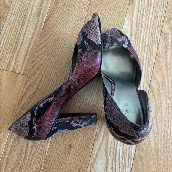 🌷LAST CALL! Nine West (8) Pink/Mauve SnakeSkin Peep Toe Pumps🌷 - Picture 5 of 11